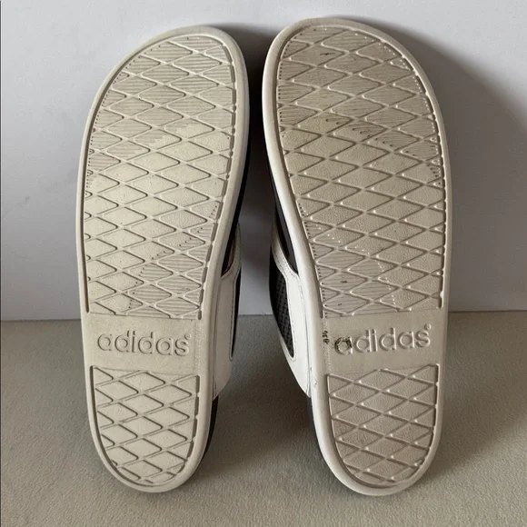 Adidas flip flops - Picture 8 of 8
